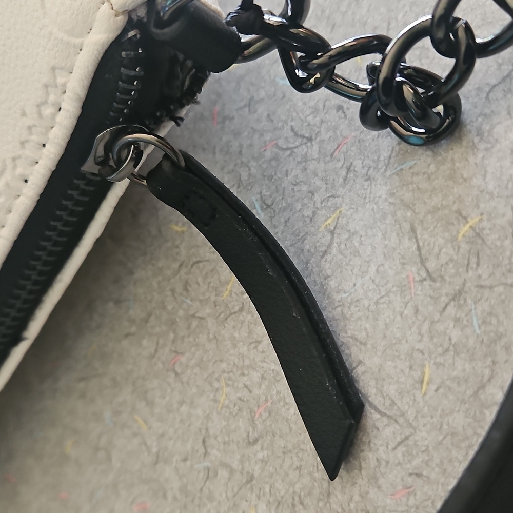 Juicy Couture Black and White Women's Bag - Picture 10 of 13